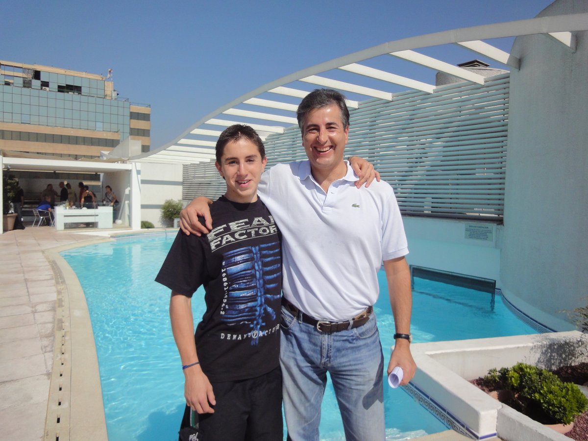 AmordePapa's tweet photo. PAPÁ e HIJO, FELICES, GRACIAS a NUESTRO TRABAJO y a NUESTRA #LEYAMORDEPAPÁ

Seguimos obteniendo los CUIDADOS PERSONALES de nuestros hijos

¡SIEMPRE EN ACCIÓN! #15años

Así construimos LA HISTORIA DE AMOR PATERNO MÁS GRANDE JAMÁS CONTADA
Le invitamos a sumarse: info@amordepapa.org https://t.co/S0CTHWa713