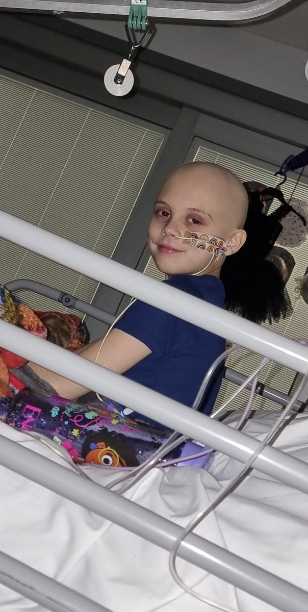 Can't wait to have her home. 2 months in hospital &amp; counting. Fighting her ass off! She's my hero. 💛 #ChildhoodCancer #BoneCancer #MyHero #EwingSarcoma