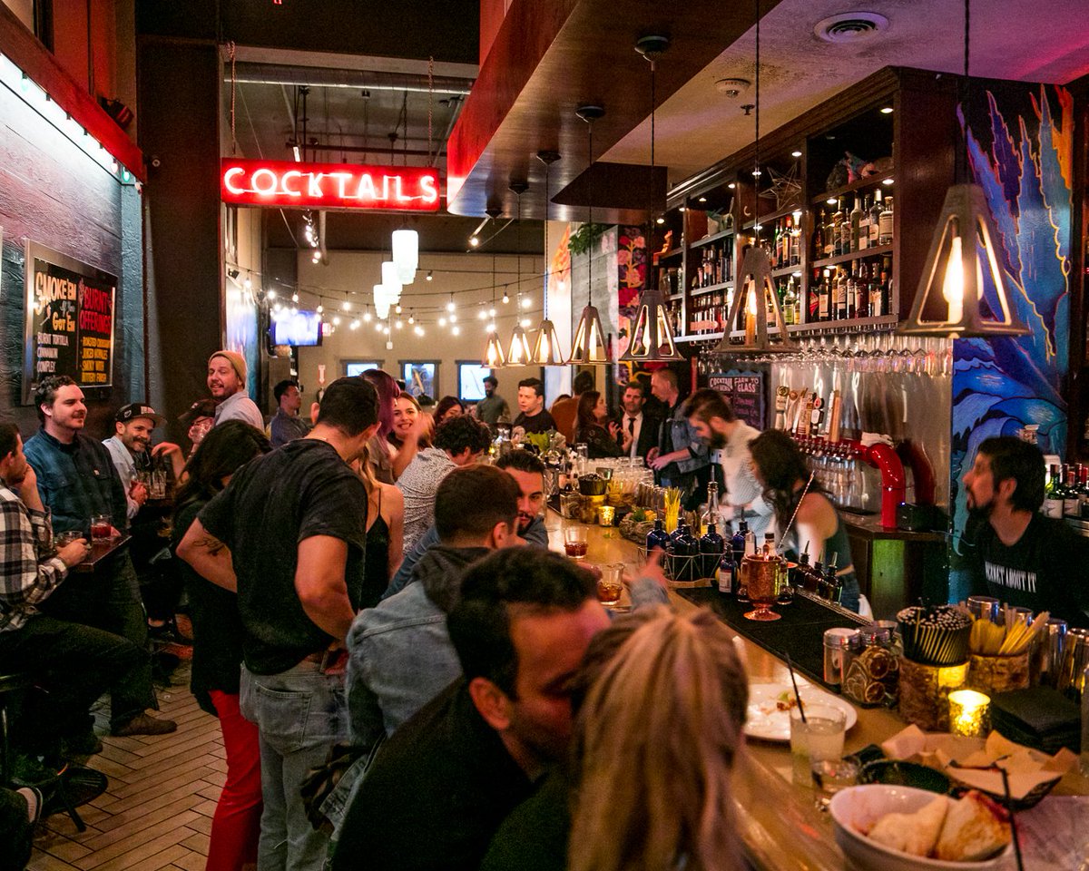 MezcaleroDTLA's tweet photo. Bring ya girls for a little hump day treat. 🍸 💃
Happy Hour deals from 4pm-7pm every day!
#DTLA #HistoricCore #LAFoodie #EaterLA #BestTacos #CornTortillas #DTLAHappyHour #CraftCocktails #LATaco #BroadwayLA #Toma #SundayFunday #CocktailPorn #CocktailsofInstagram #LANightOwl https://t.co/W0DJEB89MC