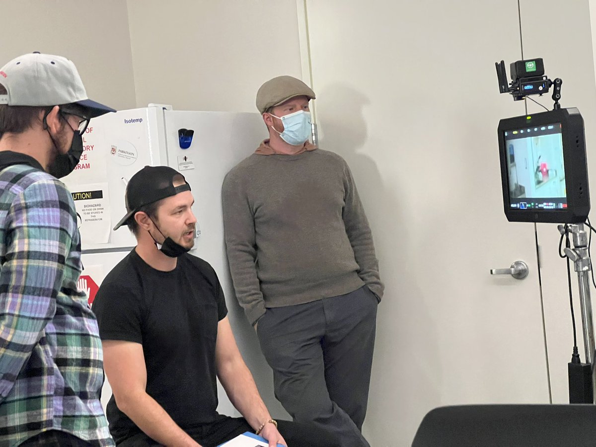 Lots of cameras today in the lab! Here’s a behind the scenes look at the making of an MLS student lab 🎬🔬📽️🎥
