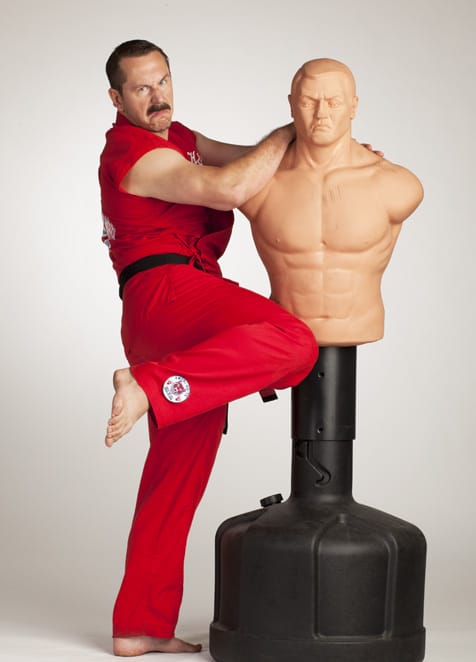 notfitboy's tweet photo. @CastilloTrading @SBF_FTX Just trying to make himself feel better about the situation, will find his people and create his own echo-chamber...but dude better stay low, I wouldn't mind giving him a #masterken special https://t.co/Fym2klWBuR