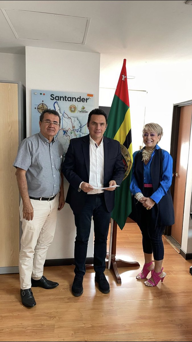 Irincon15's tweet photo. Grandes proyectos para Santander gracias Secretario César Augusto García una visión de desarrollo y competitividad para nuestro Departamento; la academia al servicio del progreso siempre Santander @GobdeSantander @udes_oficial @MAguilarHurtado @CesarGarciaCH https://t.co/Bp29NoXn1T