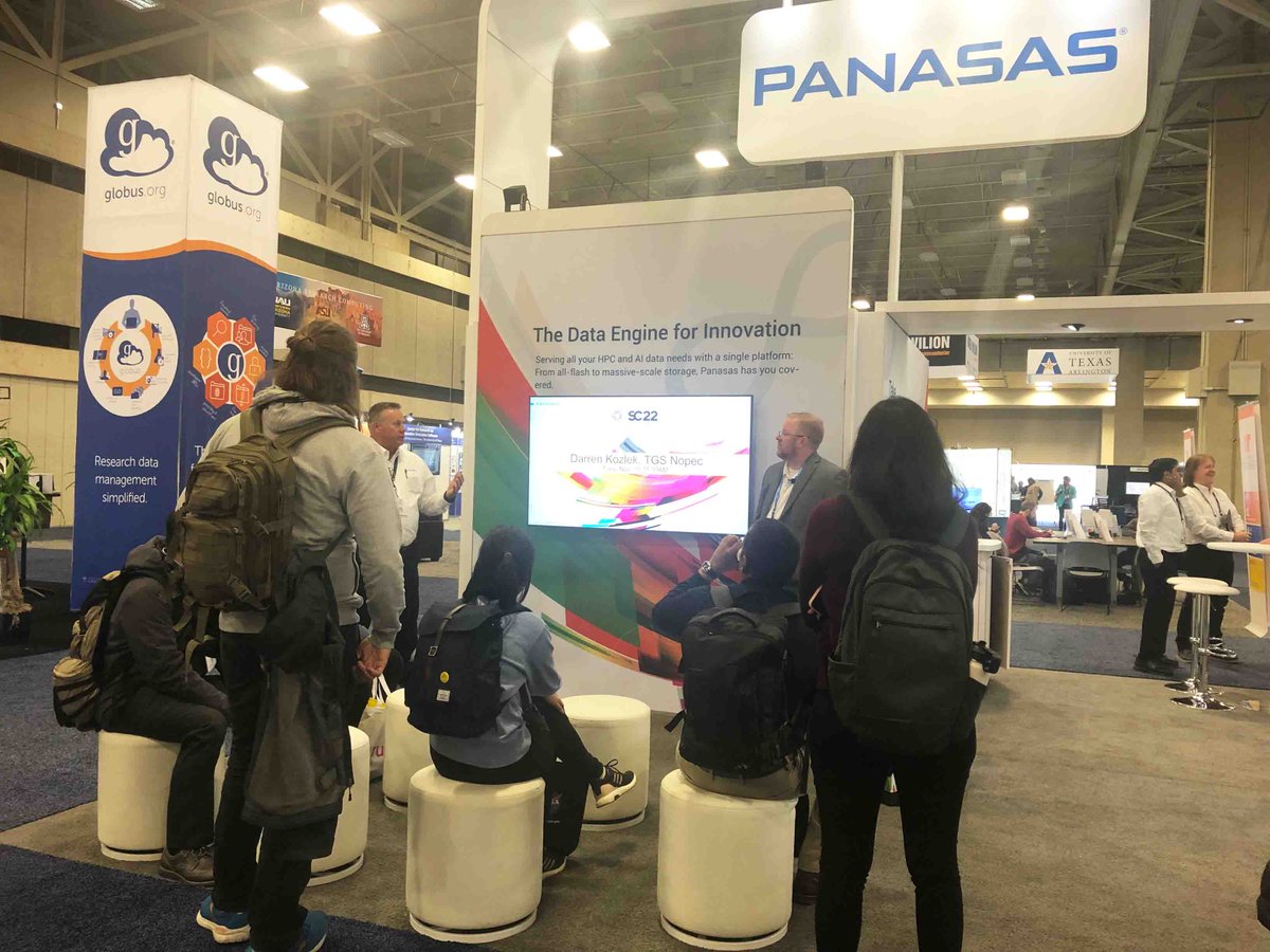 VDURAinc's tweet image. We're thrilled to be at #SC22! One of our sessions from this morning had a great turn out. 

#Panasas
