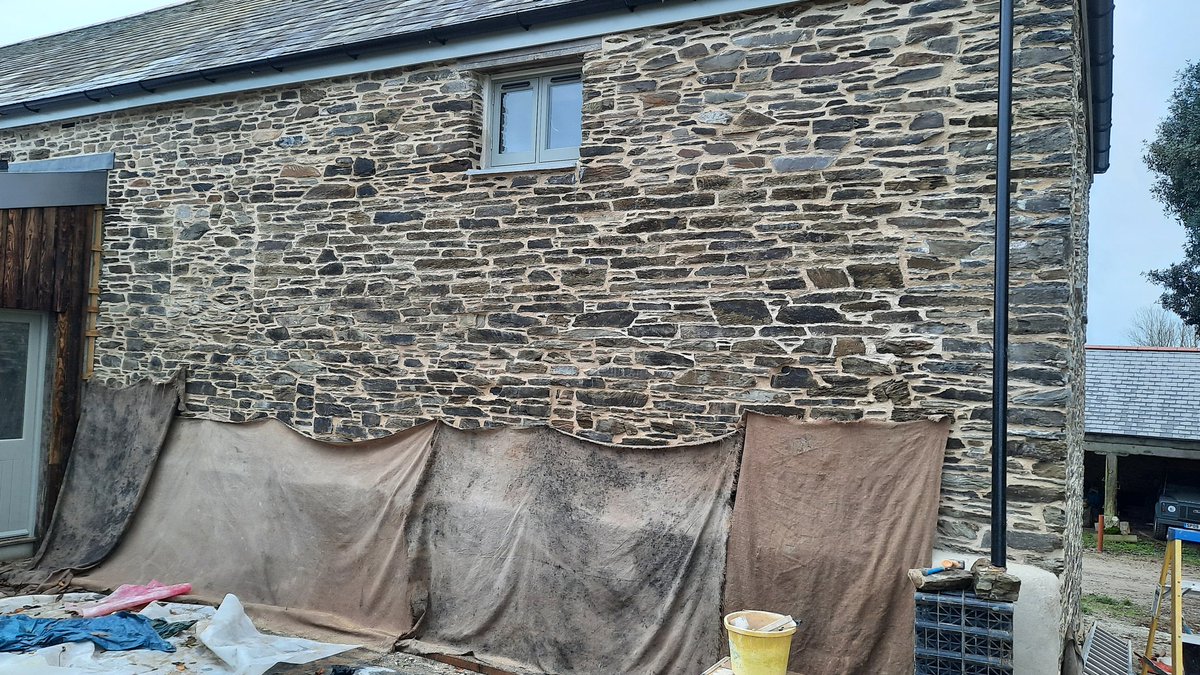 Another section done on this epic side if the barn.

Now taking bookings for 2023

Site work ✔ 
Private work ✔ 
10m public liability ✔ 
Blue cscs card ✔ 
Listed buildings ✔ 

Wiling to cover whole of the Cornwall area 

ltrepointing.wordpress.com