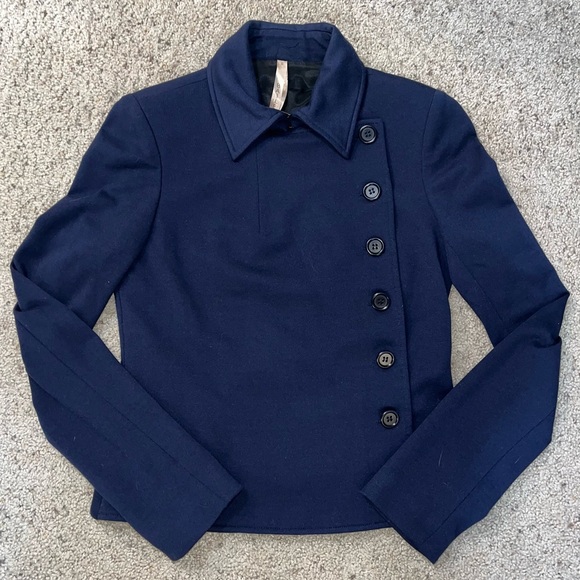 TerrellBacon4's tweet photo. So good I had to share! Check out all the items I'm loving on @Poshmarkapp from @skylarxwilliams @A_Special_T #poshmark #fashion #style #shopmycloset #bailey44 #abercrombiefitch: https://t.co/UzNxwxQTPN https://t.co/UPRWkzbOjo