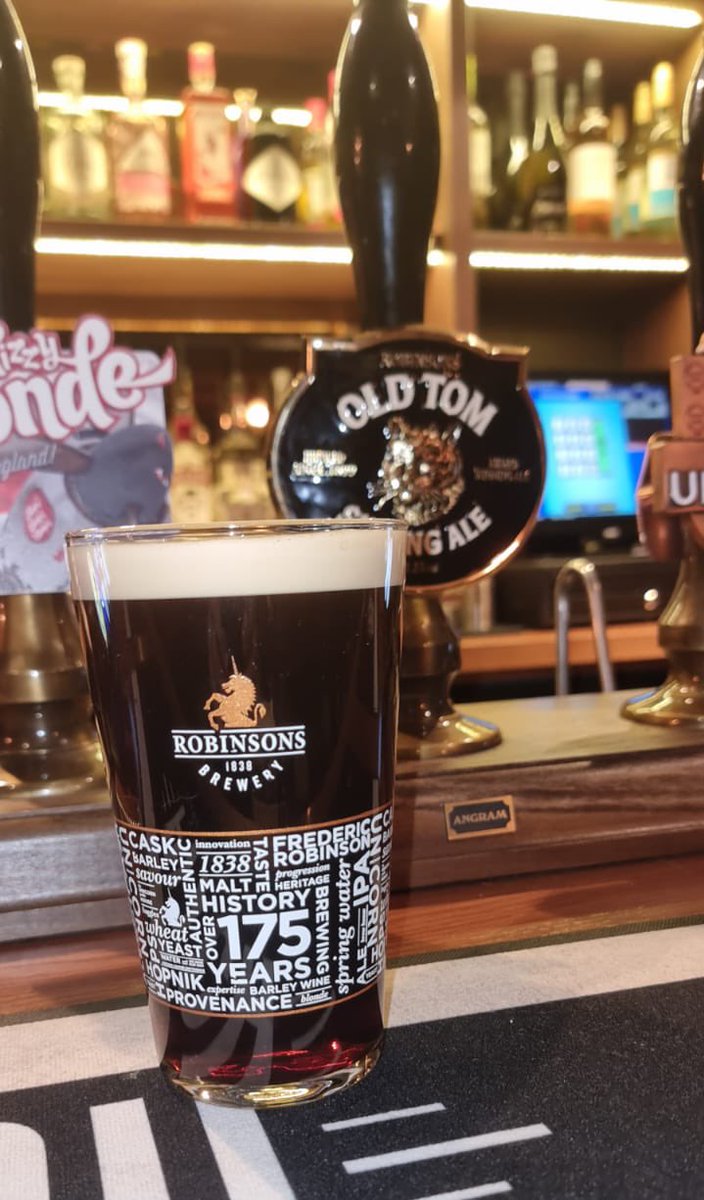 ruthshedwick's tweet photo. Enjoying Old Tom on cask at the local @robbiesbrewery #oldtom #darkale #ale https://t.co/YMP8UgUxeu