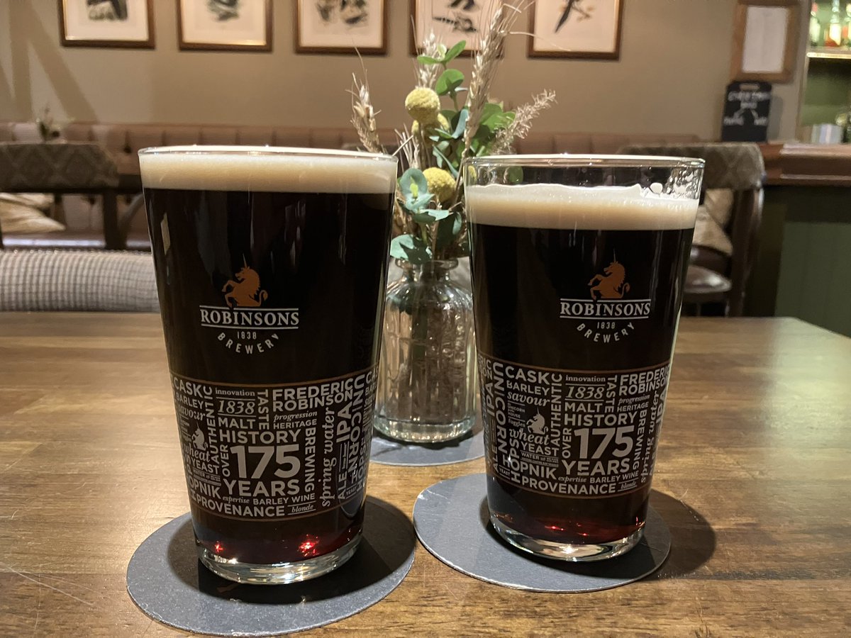 ruthshedwick's tweet photo. Enjoying Old Tom on cask at the local @robbiesbrewery #oldtom #darkale #ale https://t.co/YMP8UgUxeu