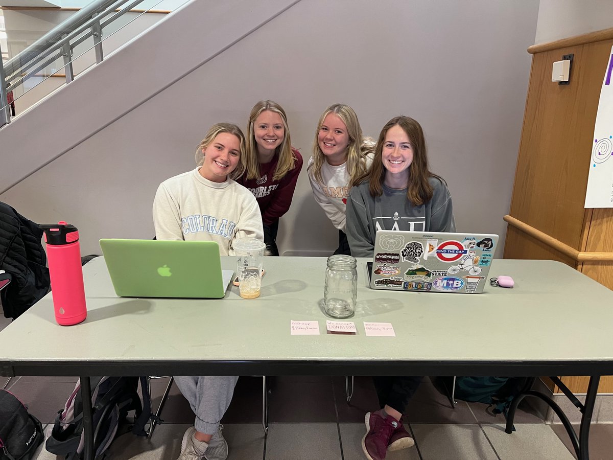 BearsFamilies's tweet photo. Members of PSY 411-Psychology of Diverse Populations are collecting maternity clothes, children's books, shoes, and more for a local maternity closet. Checkout this list and drop off some items! https://t.co/L7tATGj5lh