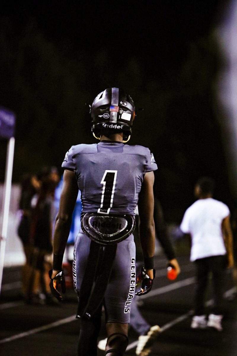 I said at the beginning of the szn my senior year would be movie, watch the tape and tell me I wasn’t right🤷🏾‍♂️‼️ <a href="/ShilohAthletics/">ShilohAthletics</a> <a href="/FootballShiloh/">Shiloh Football</a> <a href="/coachierulli/">Coach-Tino Ierulli</a> @Coach_FredM <a href="/247recruiting/">247Sports Recruiting</a> @On3Recruits <a href="/RecruitGeorgia/">Recruit Georgia</a> 
⬇️⬇️ 
Check out this highlight! hudl.com/v/2Jm8bq