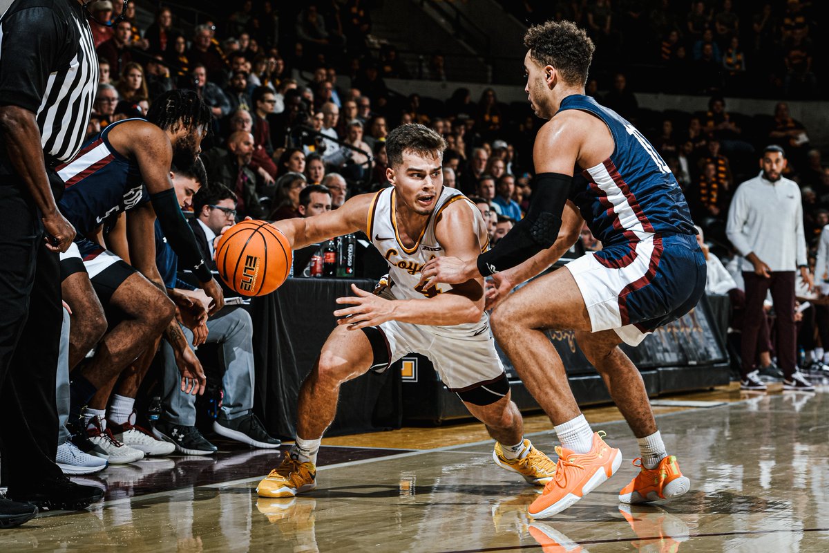 Loyola Ramblers on Twitter