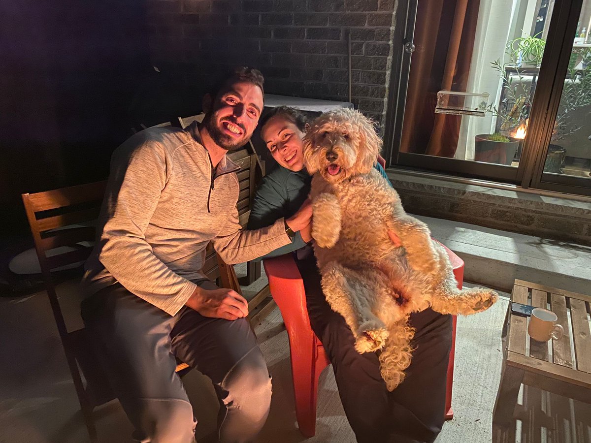 laurazucc's tweet photo. Family photo with @JustAGhassemian and Rosie🐕 ♥️ https://t.co/fBlgrDcsqF