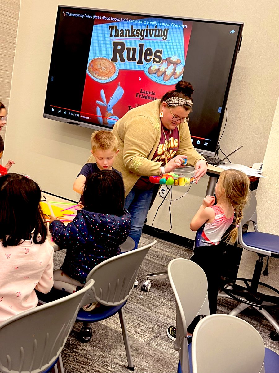 mrsbbarksdale's tweet photo. My friends had so much fun learning and creating Thanksgiving Feast Tables with @MrsReemtsma today in Library!
Thank you for such a fun lesson โ only thing that would have made it better is some pumpkin pie ๐๐ฅง
#lionslibrary #librarylesson #libraryrocks https://t.co/dVjrT6pP3B