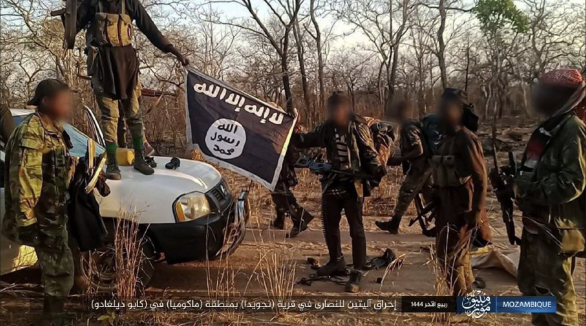 TracTerrorism's tweet photo. #IslamicState Central Command release a 2nd photoset of the #ShabaabCult arson attack on Military Barracks in #Nguida, #Macomia District, #CaboDelgado, #Mozambique; this time razing Army vehicles
https://t.co/kFvnxj20co https://t.co/CRi4Cj15s7