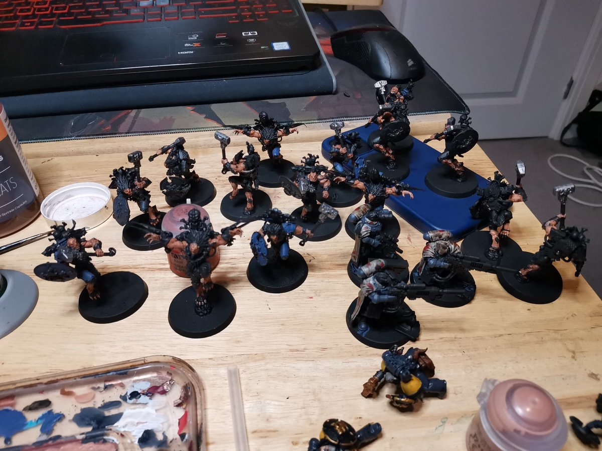 CursedDicePC's tweet photo. @WarComTeam 15 wulfen and a bunch eliminators. 3 of which are skulking within the wulfen ranks https://t.co/rESE2P4C4b