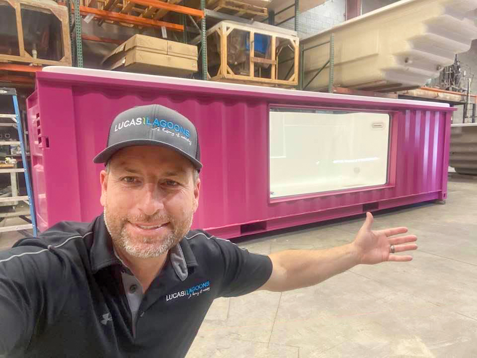 HeathAJordan's tweet photo. #RT @lucaslagoons: New Containur Pools! Modern designs, put them anywhere, relocatable, fast setup, check this out!! Link in profile.
#insanepools #lucaslagoons #shippingcontainer #shippingcontainerpool #containurpool https://t.co/VCOqxFBYzO