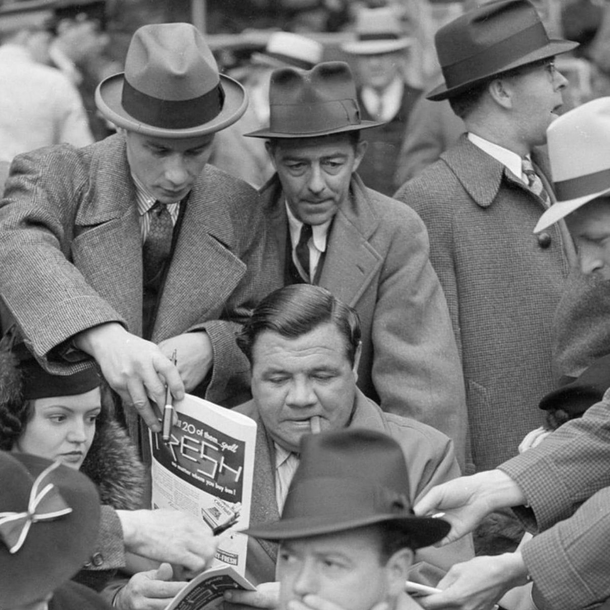 VanderlansJim's tweet image. Always the center of attention 📸 ✨ George Herman Ruth
#MLB #TheBabe #TheSultanOfSwat #TheBambino #TheHomeRunKing #RepBX