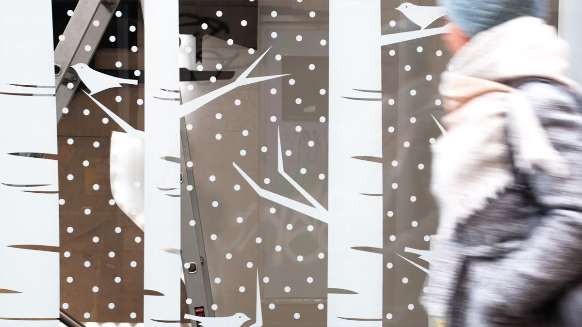 TreckHall's tweet photo. Winter weather has arrived: GTA this week, BC last week!❄️And here's a great winter-themed window installation. Use stylish, removable, hi-quality #windowgraphics for customer-facing windows to help your business get the attention it deserves. 
#treckhall #WednesdayWindowGraphics https://t.co/FJ7IZwKelV
