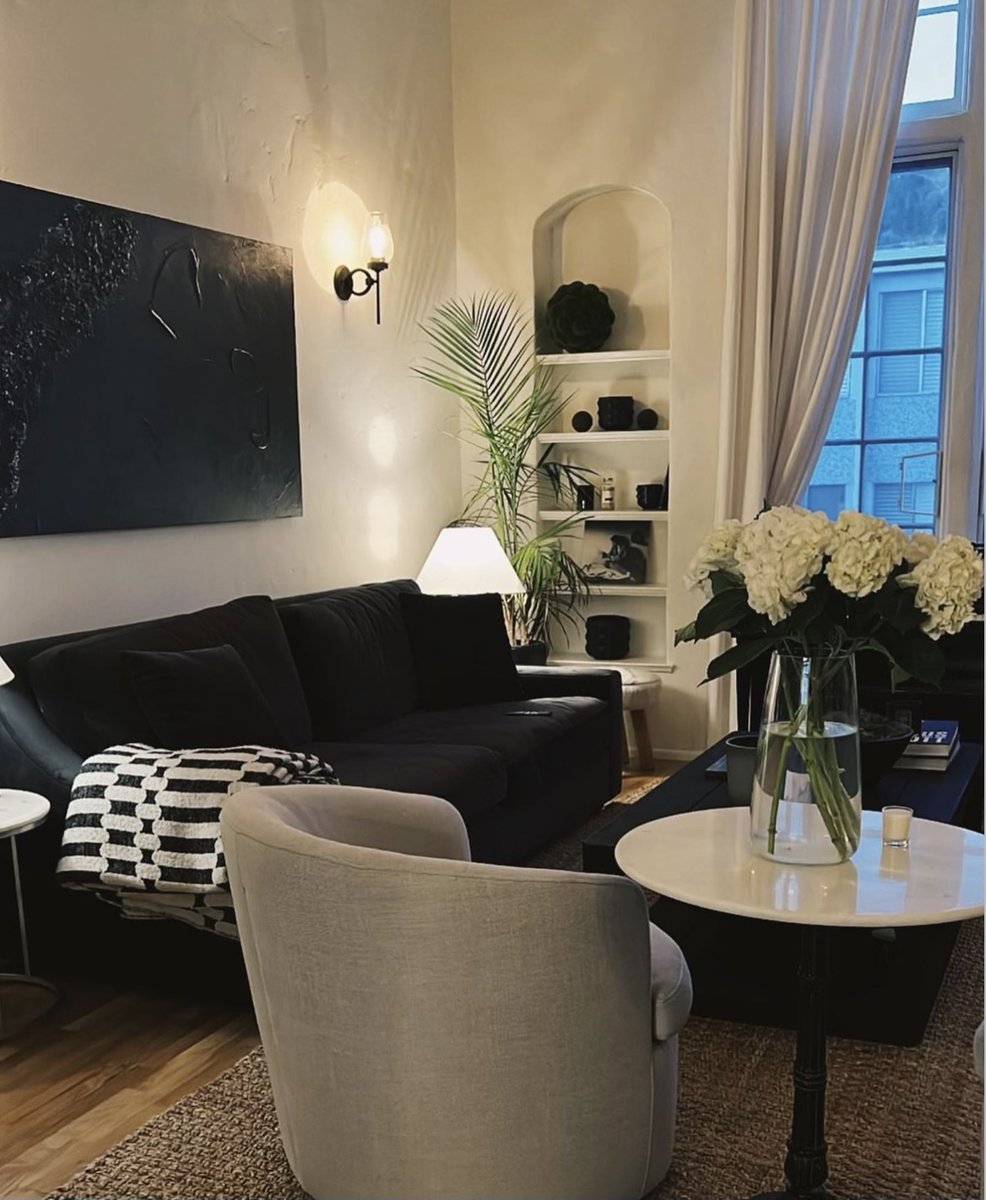 eloise's tweet image. updating ✨🍂🌊