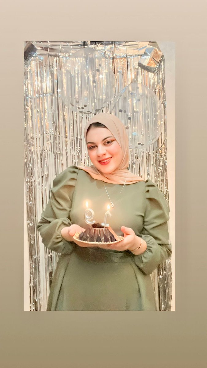Rehamahmed367's tweet photo. it's time for chapter 19🤎✨ https://t.co/gYTx9ES8f8