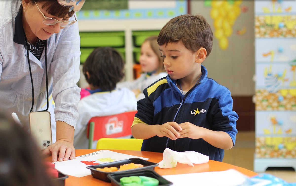 LaSalleVall's tweet photo. 📢📢Arrancan los #interniveles en #infantil, toda la información  en la web del colegio. https://t.co/kVEs313i9c https://t.co/ny0XxxtTjE