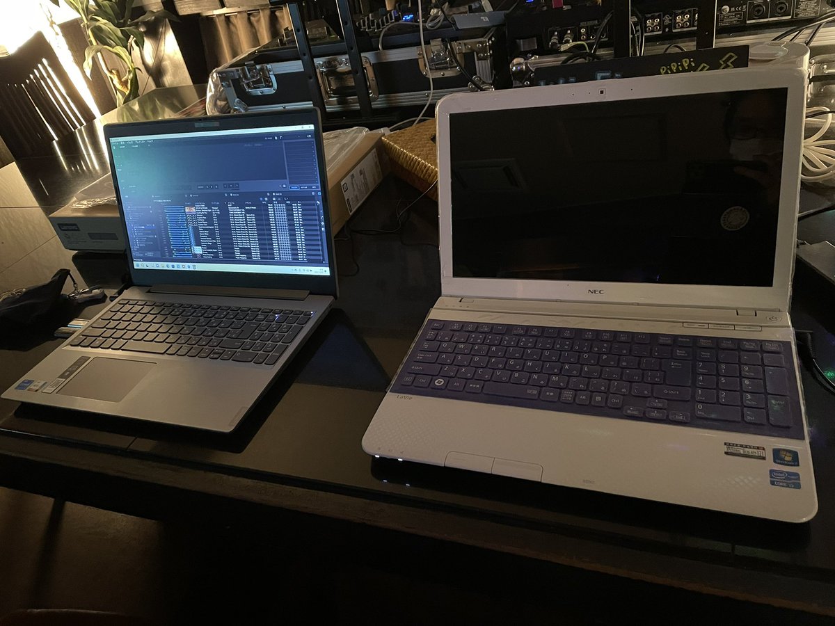 3y3s_kazuking's tweet photo. my new gear...
ついに10年前以上に購入した
ポンコツPCから新しいPCを入荷㊗️🎉

お安く見積もってくれた
CALPICOさんに感謝(ㅅ´꒳` )

古いPCは修理へ、、

NewPCにレコボもいれていただき
大満足💯

今後
CUE打ちと言う知識を入荷予定🙋‍♀️

(やっとDJらしくなってきたーーー！)

👈New🙊🙊🙊古いヤツ👉 https://t.co/gX1Lqj5gra