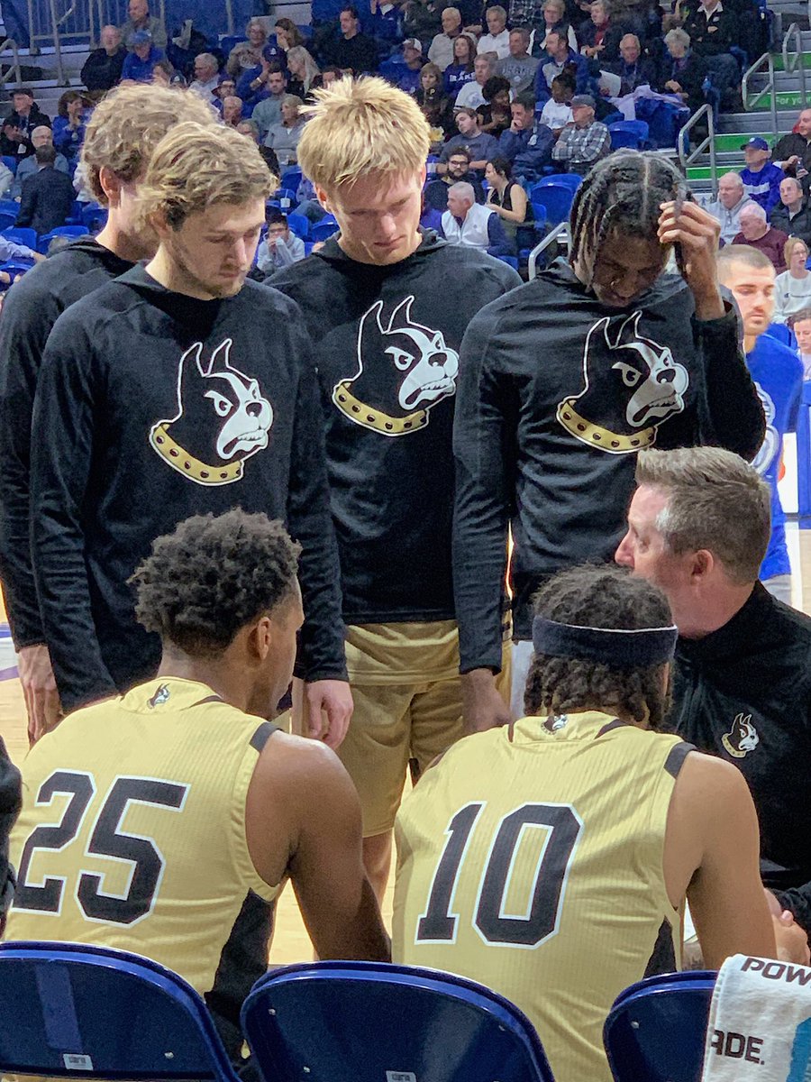 coachsteelman33's tweet photo. Always proud of @manofsteelman15, and grateful to be there as @WoffordMBB took on @DrakeBulldogsMB on Monday!! #TDogs https://t.co/eKxpVbqEVz