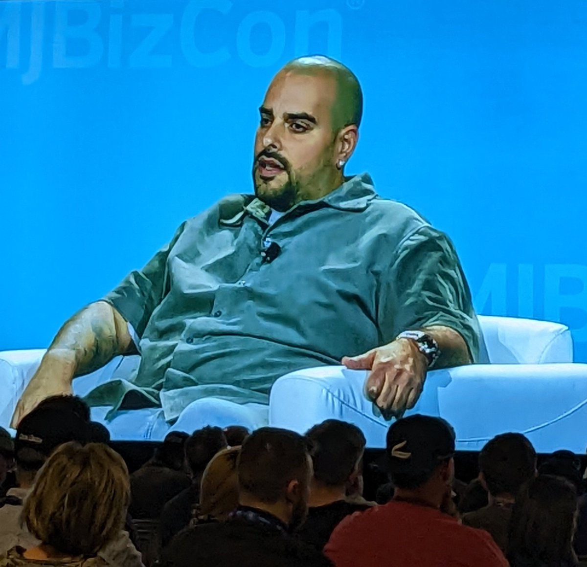 sandrabergman1's tweet photo. How do you decide who to work or partner with? It's a vibe. @berner415 #MJBizCon https://t.co/xigdCOJ5Vg