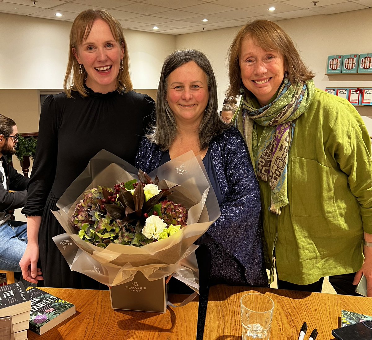 Congratulations <a href="/sarasheridan/">Sara Sheridan</a> <a href="/Waterstones/">Waterstones</a> #ScottishBookoftheYear <a href="/Waterstones_Edi/">Waterstones Edinburgh West End</a> tonight 🎊#FairBotanists and what a team <a href="/AngieKCrawford/">Angie Crawford</a> <a href="/JennyBrownBooks/">Jenny Brown Agency</a> 🎉🎊