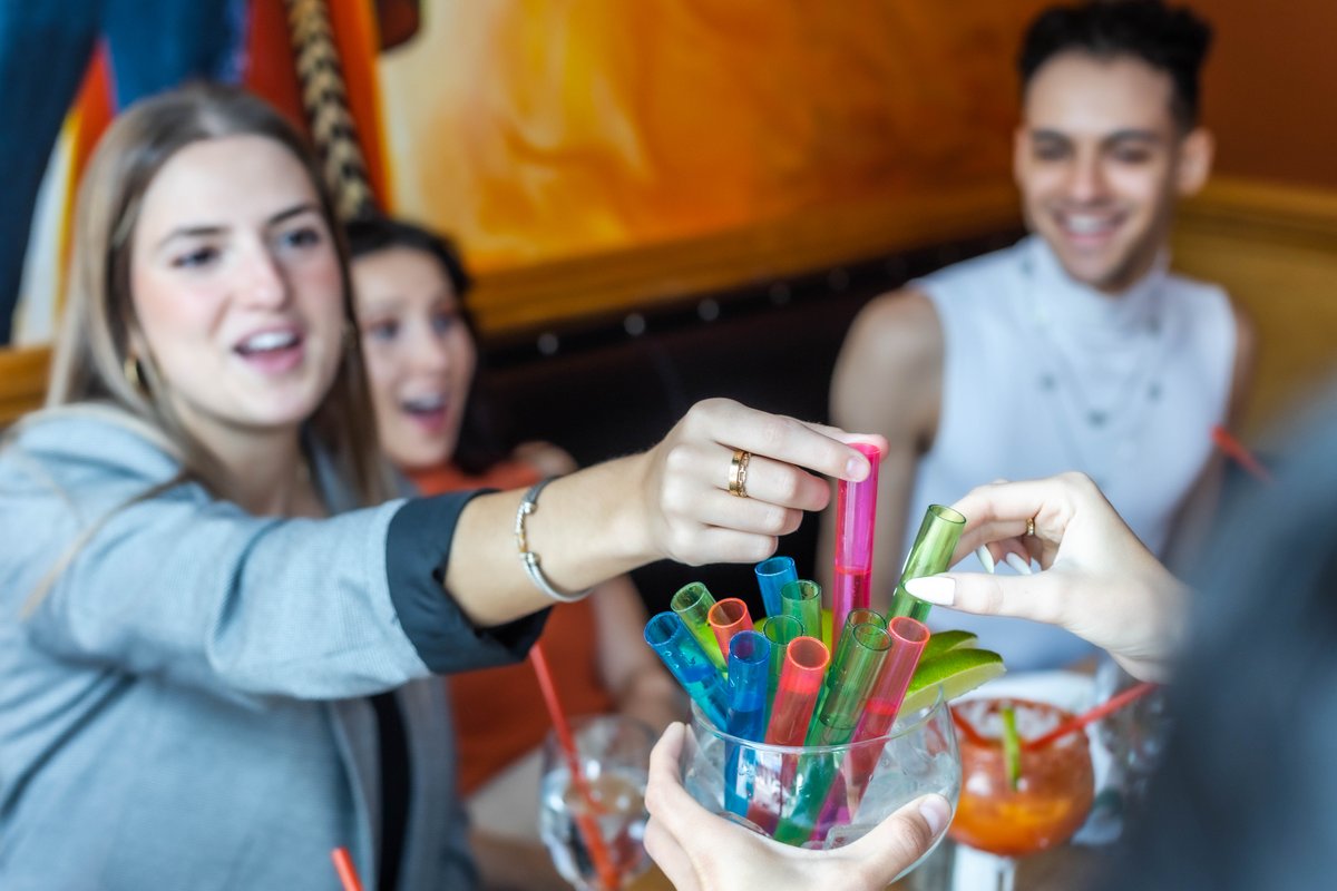 CesarsChicago's tweet photo. If you want to get the FIESTA started, are you going for the margarita pitcher or the tequila shots?
OR Option 3, pour the shot into the pitcher and get the best of all worlds π π
#alwaysthinkingoutsidethebox #testtubeshots #tequilashots #margaritapitcher #fiestatime https://t.co/zr6a8UpLSO