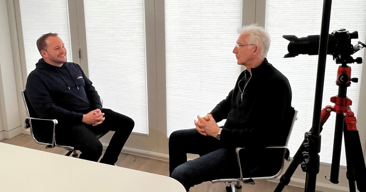 Behind the scenes view: our own Roland Rawicz-Szczerbo preparing to interview Jamie Philip from <a href="/SaltusFP/">Saltus</a> on the practical things firms can do to maxmise the value of their data. Interview released soon.

#financialplanning #wealthmanagement #financialadvisor