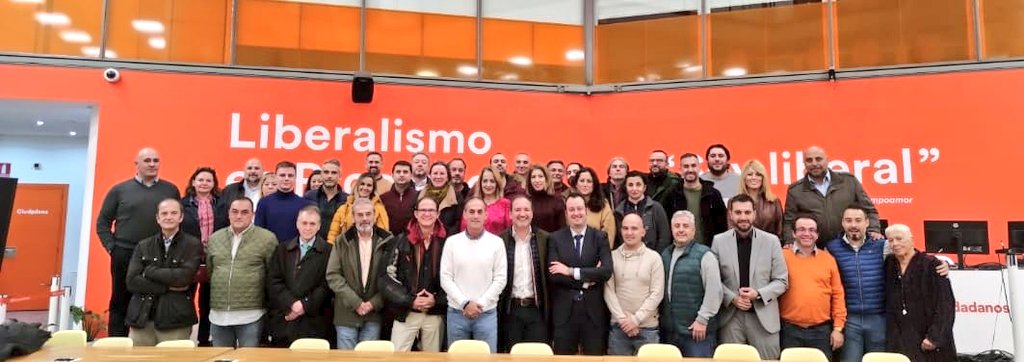 Sabrigarc's tweet photo. Hoy reunión de coordinadores de la Comunidad de Madrid con nuestro secretario de organización autónomico @miguelalezcano.

Un placer coincidir con tantos compañeros.

¡Seguimos! 💪💪 https://t.co/IykfI8RVlP