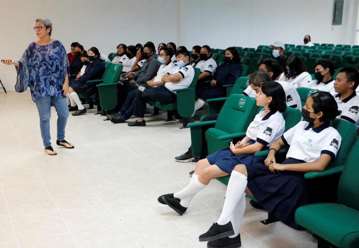 fccozumel's tweet photo. Hoy alianza con la #Unicva concluimos con el tema 5 de los talleres DHpV 5a Ed. con 31 estudiantes del @Conalep_Cozumel. Gracias Nora Hernández Rivera de la @FPMCOZUMEL por impartir este tema fundamental para los jóvenes. Programa apoyado por @NMontePiedad https://t.co/zJmsvaycFs
