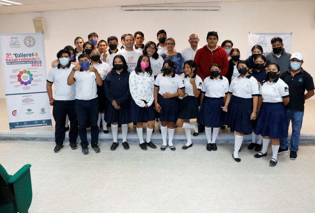 fccozumel's tweet photo. Hoy alianza con la #Unicva concluimos con el tema 5 de los talleres DHpV 5a Ed. con 31 estudiantes del @Conalep_Cozumel. Gracias Nora Hernández Rivera de la @FPMCOZUMEL por impartir este tema fundamental para los jóvenes. Programa apoyado por @NMontePiedad https://t.co/zJmsvaycFs