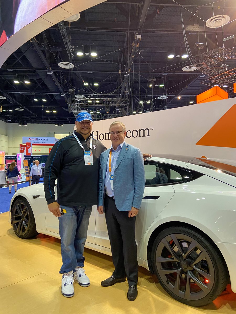 HomesDotCom's tweet photo. This past weekend, we attended the 2022 NAR NXT REALTORSยฎ Conference and Expo in Orlando, FL. Thank you all for Rockinโ With Homes, and we look forward to seeing you all next year in Anaheim, California! ๐งก #NARNXT #RockWithHomes #HomesDotCom https://t.co/i72NQ84r0V