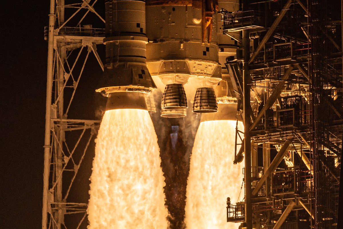 First remote camera shot is in!  200mm engine shot.  Happy to see my various experiments worked as expected.

📸 by me for <a href="/SpaceflightNow/">Spaceflight Now</a> 

#Aetemis #SLS