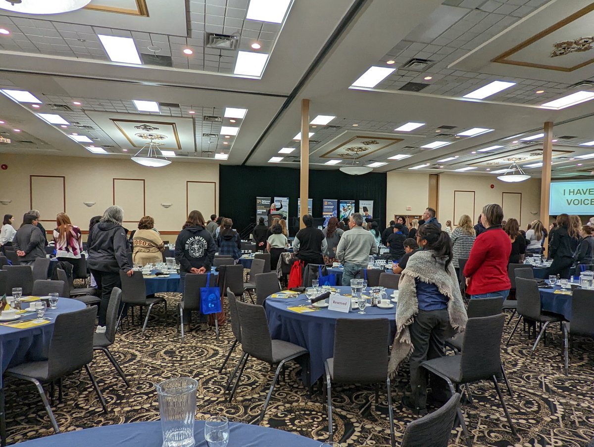 Milliemelia's tweet photo. Great keynote speech from @WendyHofford at the @MBWomenInTrades conference this afternoon https://t.co/qmX0KG1tEM