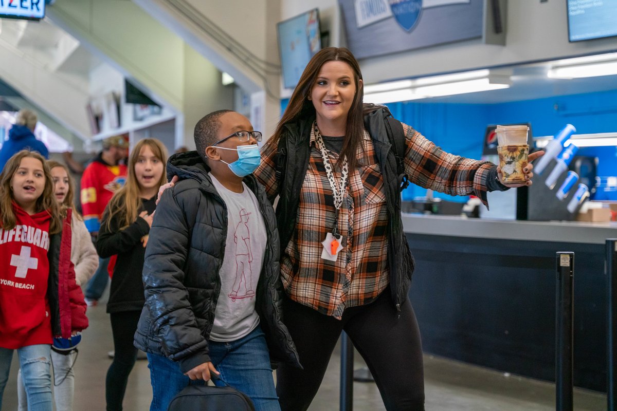 ThunderbirdsAHL's tweet image. Thank you to all the schools who came out today! We had lots of fun with you all! 🚌🏫🧑🏫
Same time next year? 📓