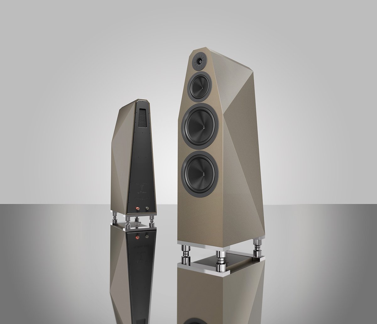 #Audiophile #Arts <a href="/ZELLATON/">by Podszus</a> #loudspeakers #PluralEvos <a href="/goldmundaudio/">GOLDMUND</a> meet #vintage <a href="/StevieWonder/">Stevie Wonder</a> #EllaFitzgerald #vinyl #LP to create #thrilling #alive #music #joy. #HighEndAudio #Review: bostonconcertreviews.com/fall-roundup-c…