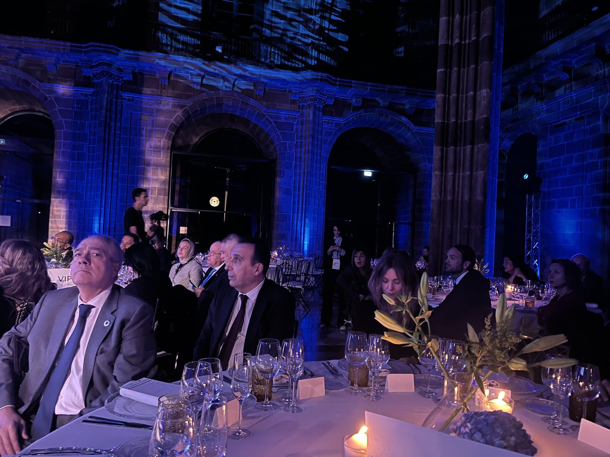 jcanadellb's tweet photo. Al sopar de gala de #medaweek organitzat per @ascameorg i la @CambraBCN 
Enguany el fòrum té més assistents q mai i amb milers de persones seguint les conferències telematicament des de les dues Ribes de la Mediterrània. Un espai de relacions econòmiques entre nord i sud! https://t.co/OZFp6Qn7tH