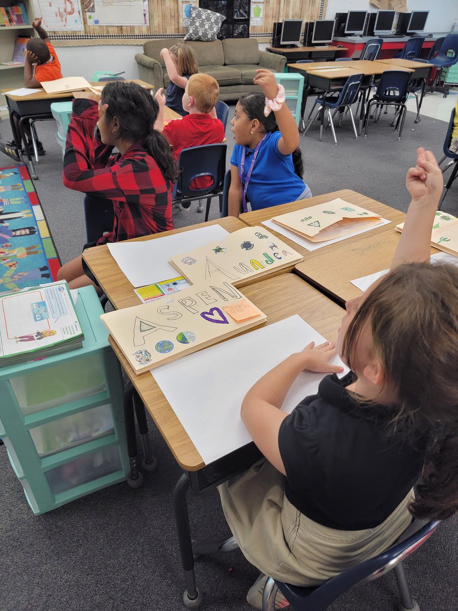 MrsHuber(Singewald) tweet media