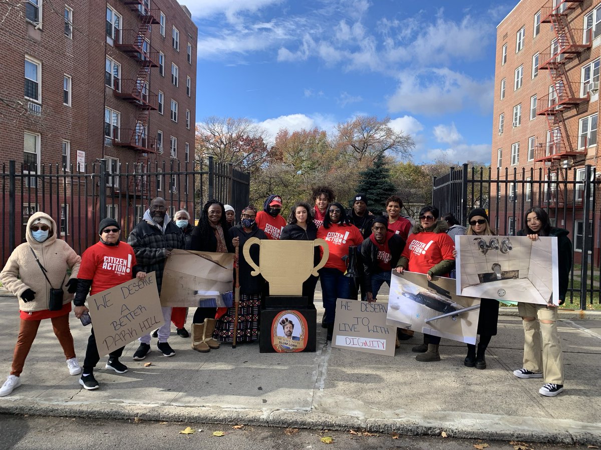 citizenactionny's tweet photo. We took a stand today to protect Park Hilll tenants &amp; fight for #housingjustice in Staten Island. We demand safe, stable housing that is free from these persistent, unlivable conditions. #ParkHillAction #StandWithParkHill https://t.co/nA8f2GhPCg