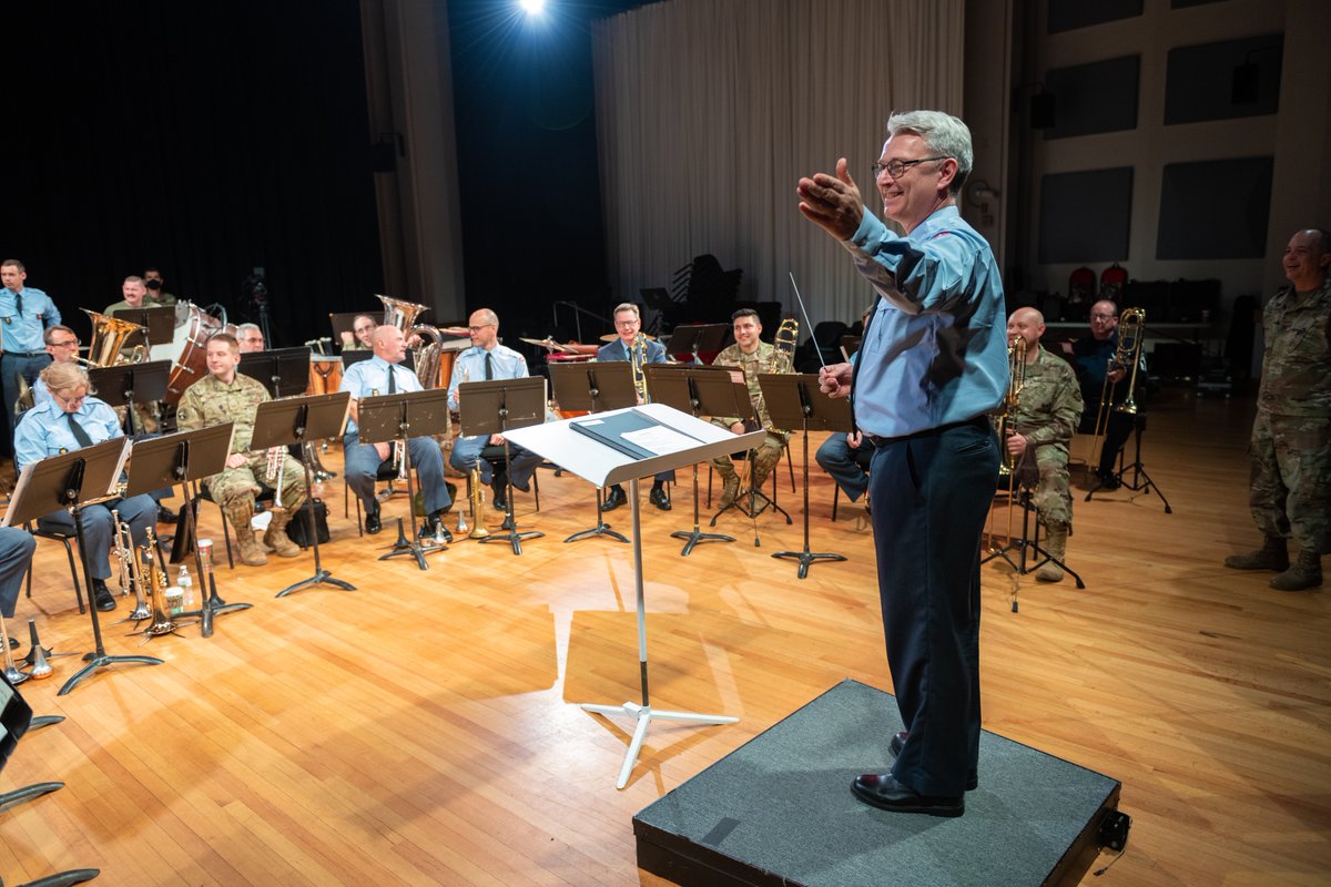 The USAF Band tweet media