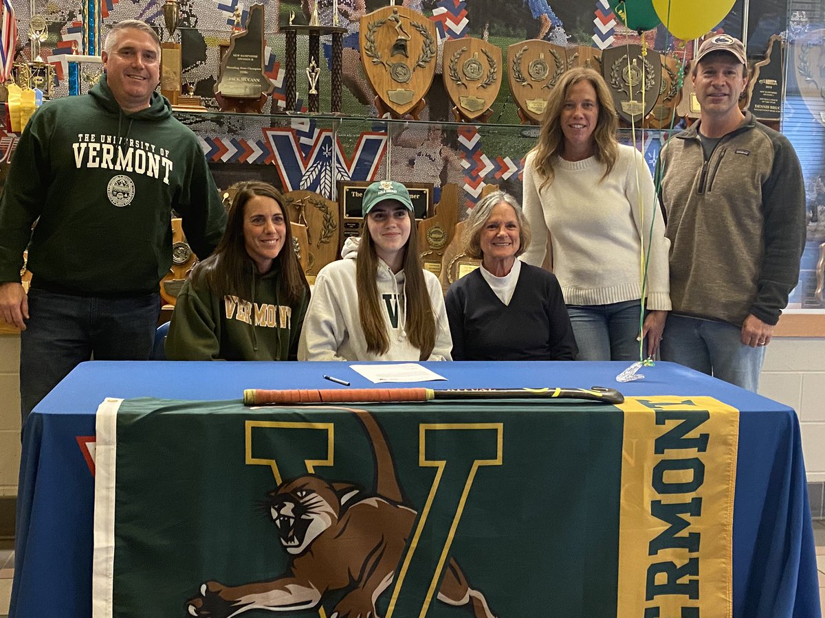 JayPinceSMG's tweet photo. .@Winnawar senior Abby Wilber signs her NLI to play field hockey at D1 @UVMathletics @seacoastonline @FostersDailyDem https://t.co/ftH8rWde6F