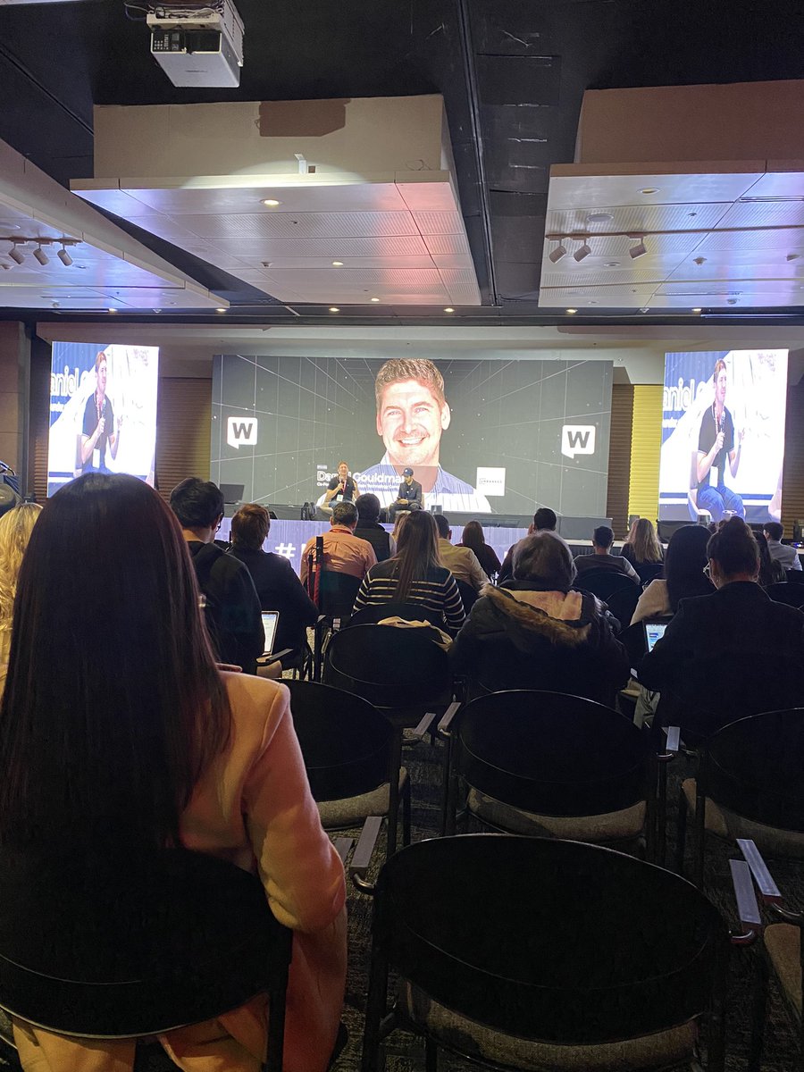 MissPandebonos's tweet image. Llegando al #webcongress #multiverse 📸

Daniel Gouldman está hablando de las criptomonedas.