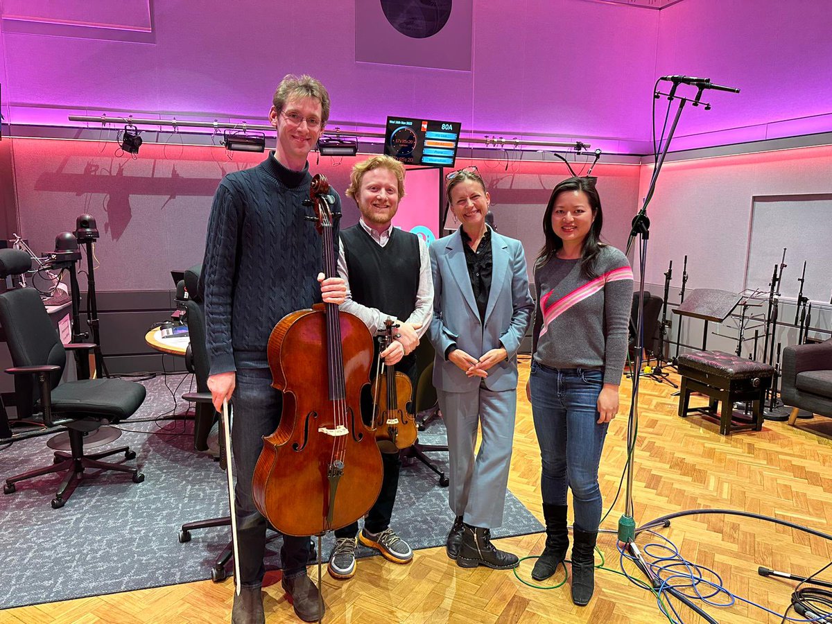 MinervaPnoTrio's tweet photo. @thekatiederham A happy afternoon chatting with Katie! Thank you so much for having us @BBCInTune!! https://t.co/jKeLO0CM7m