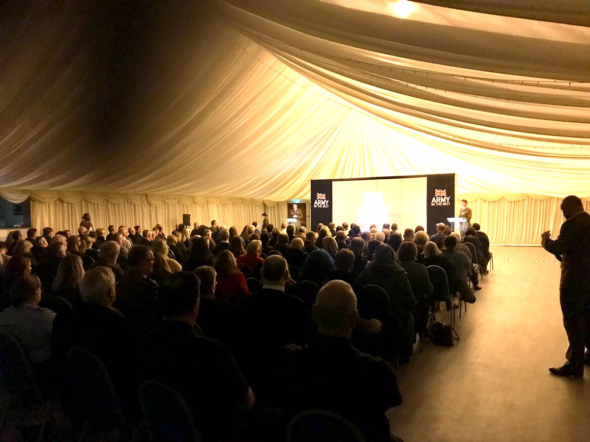 @ArmyComd51X & Lt Col Tom Palmer @Army_Engagement brief a significant audience in Stirling tonight. Great to have this level of interest. @ASengaged