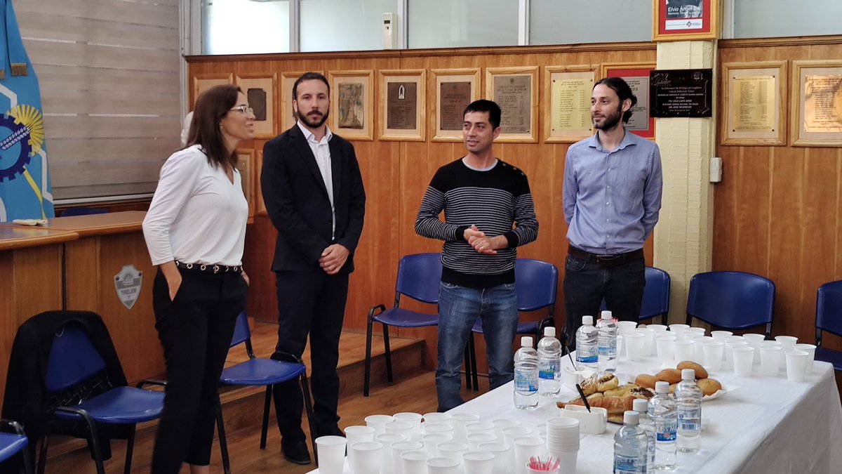 cdtrelew's tweet photo. Esta mañana se concretó un desayuno de trabajo con autoridades del Banco Nación y emprendedores, en el recinto del Concejo Deliberante. https://t.co/ptjPvaFBoe