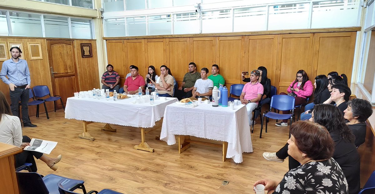 cdtrelew's tweet photo. Esta mañana se concretó un desayuno de trabajo con autoridades del Banco Nación y emprendedores, en el recinto del Concejo Deliberante. https://t.co/ptjPvaFBoe