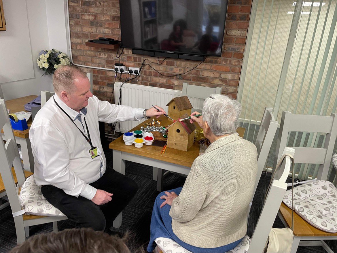 living_alpha's tweet photo. Another day another ‘Love Where You Live’ Roadshow at our Ashley Court development in Telford. We tried something different this time with wreath making and bird boxes. Resident engagement is the best 🥰 #doingthingsthealphaway #notjustalandlord #residentengagement https://t.co/xOP6DGpCHe