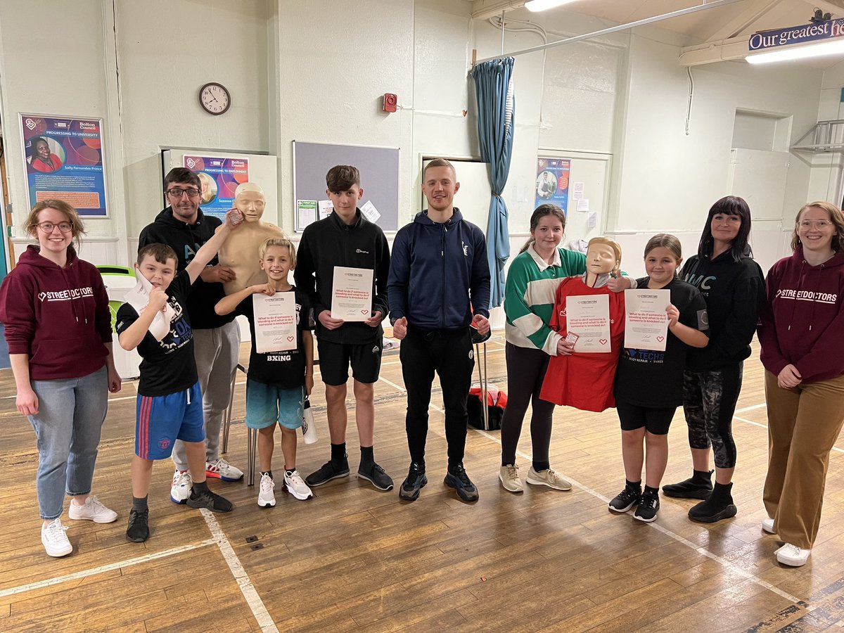 Big thank you to <a href="/StreetDoctors/">StreetDoctors</a>  for coming to visit and teach our young people some vital life saving skills